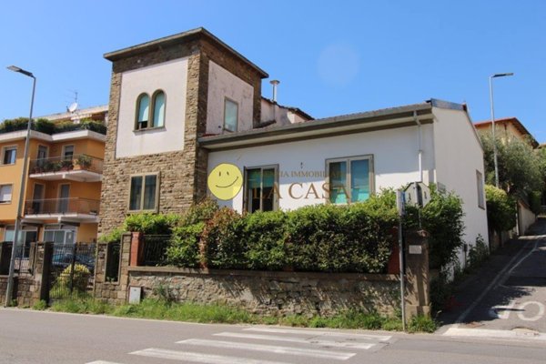 casa indipendente in vendita a Reggello