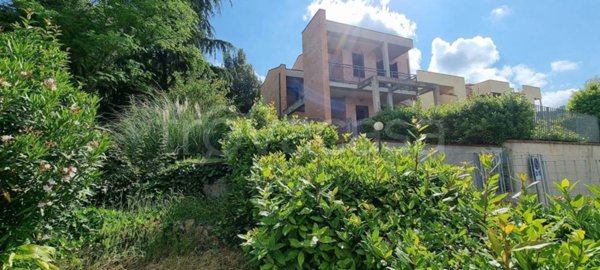 casa indipendente in vendita a Reggello in zona San Clemente