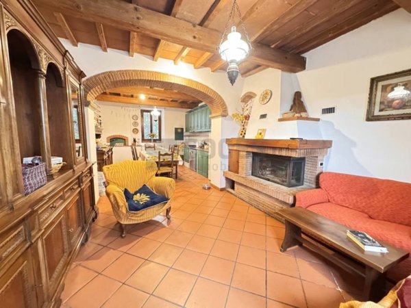 casa indipendente in vendita a Reggello in zona Tosi