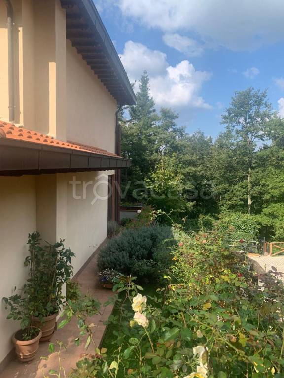 casa indipendente in vendita a Reggello in zona Vallombrosa