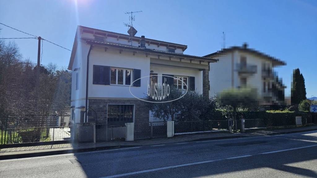 casa indipendente in vendita a Reggello in zona Vaggio
