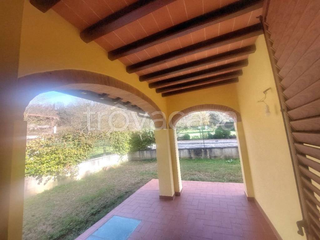 casa indipendente in vendita a Reggello in zona Leccio