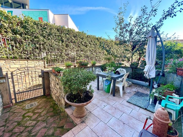 casa indipendente in vendita a Reggello in zona Cascia