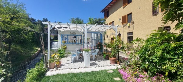 casa semindipendente in vendita a Reggello