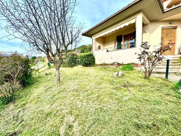 casa indipendente in vendita a Reggello in zona Leccio