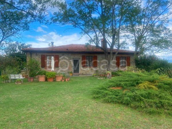 casa indipendente in vendita a Reggello