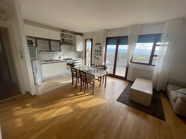 appartamento in vendita a Reggello in zona Cascia