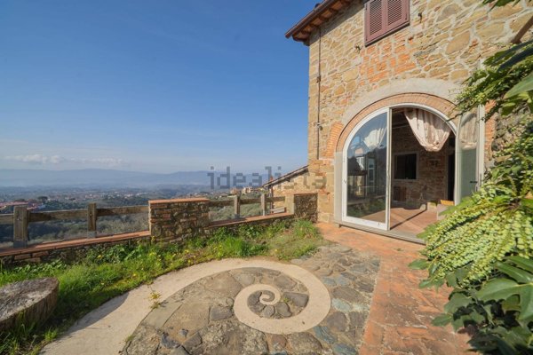 appartamento in vendita a Reggello in zona Pietrapiana