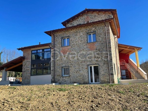 casa indipendente in vendita a Reggello in zona Leccio