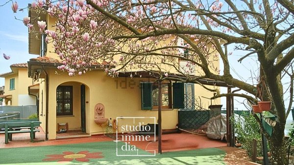 casa indipendente in vendita a Reggello in zona Pietrapiana