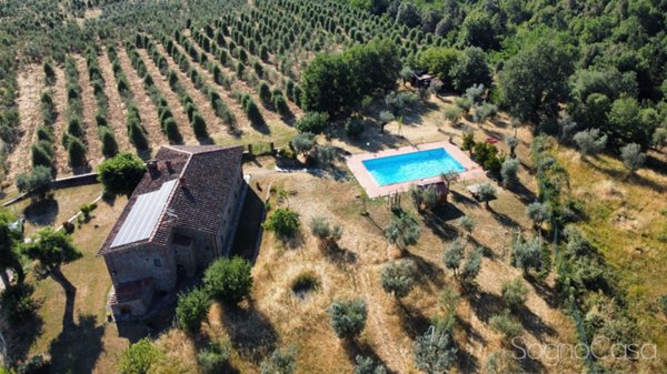 casale in vendita a Reggello