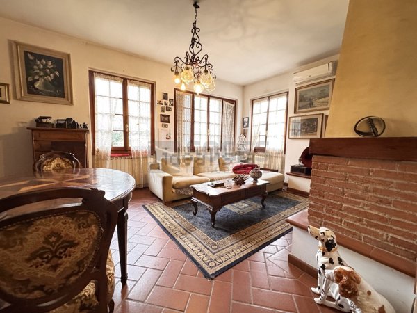 casa indipendente in vendita a Reggello in zona Cascia