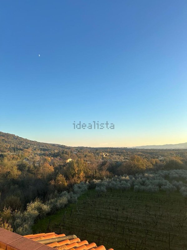 appartamento in vendita a Reggello in zona Cascia