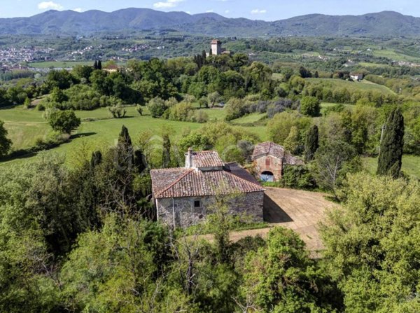 casa indipendente in vendita a Reggello