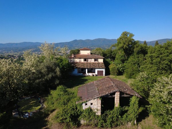 casa indipendente in vendita a Reggello