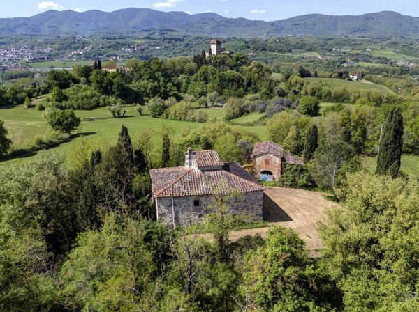 casa indipendente in vendita a Reggello