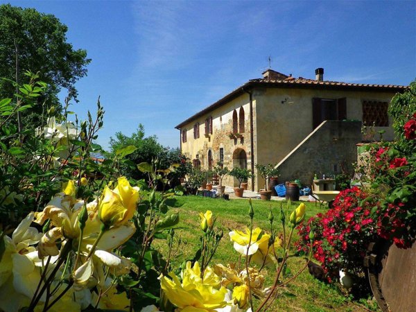 casa indipendente in vendita a Reggello