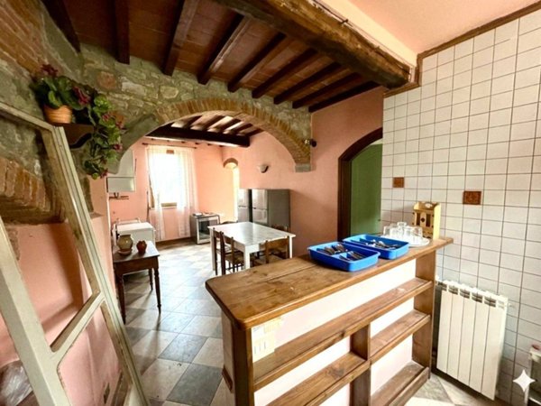 casa indipendente in vendita a Reggello in zona Montanino