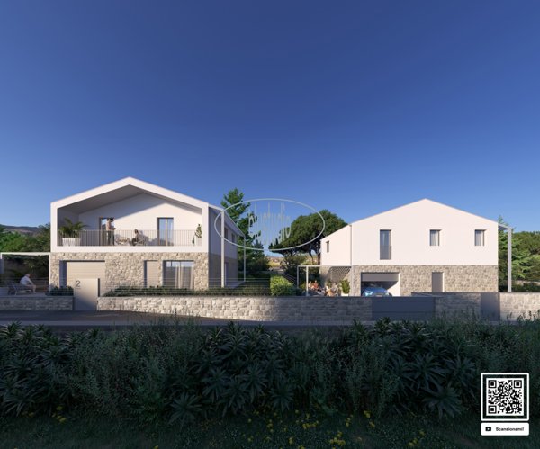 casa indipendente in vendita a Reggello