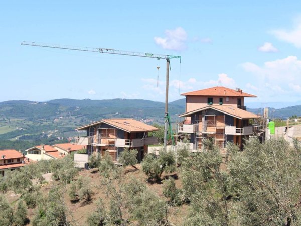 casa indipendente in vendita a Reggello