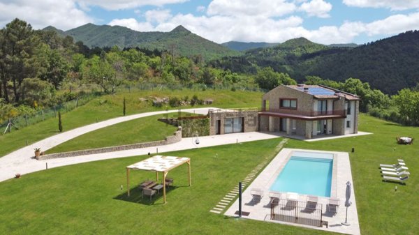 casa indipendente in vendita a Reggello