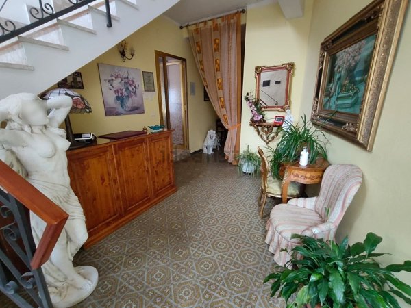 negozio in vendita a Reggello in zona Saltino