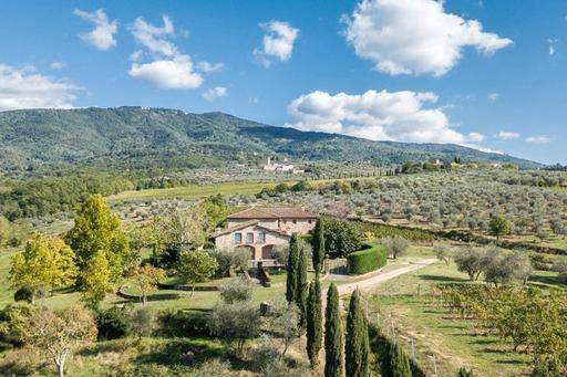 casa indipendente in vendita a Reggello