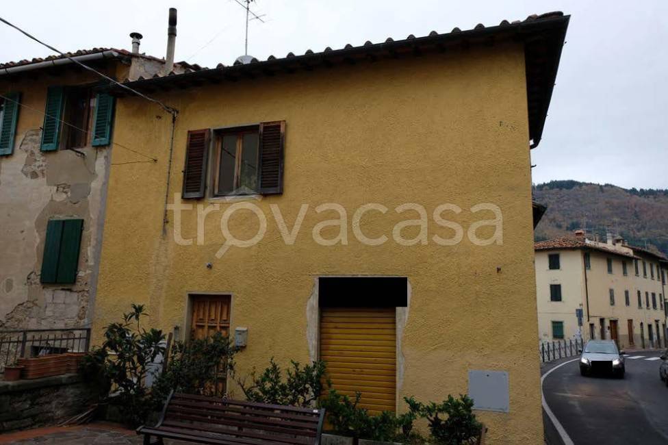 appartamento in vendita a Reggello in zona Tosi