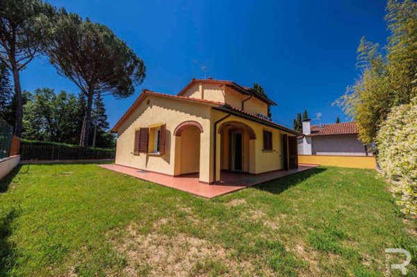 casa indipendente in vendita a Reggello in zona Leccio