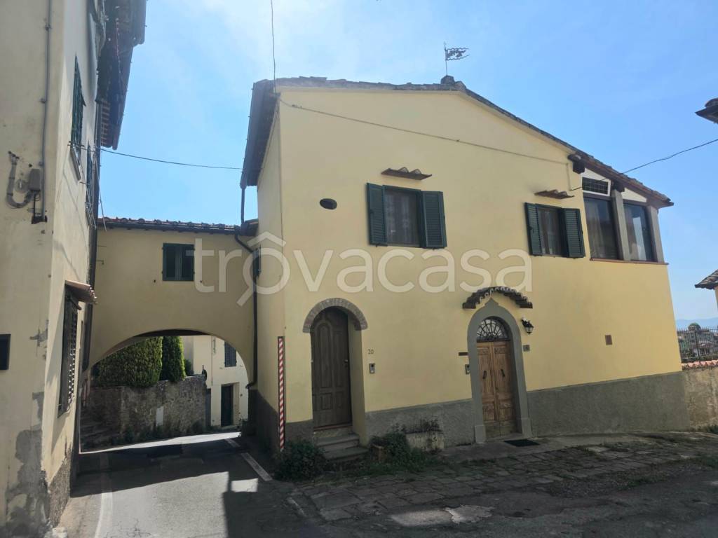 casa indipendente in vendita a Reggello