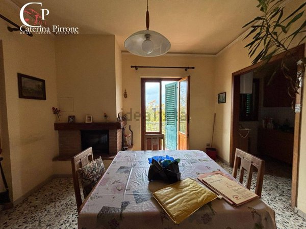 casa indipendente in vendita a Reggello in zona Donnini