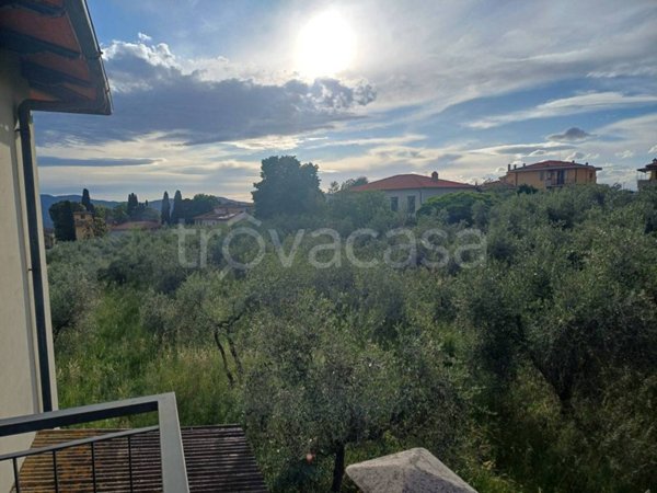 casa indipendente in vendita a Reggello
