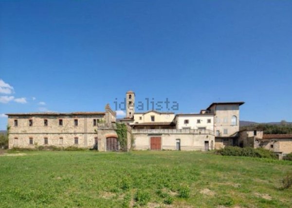 casa indipendente in vendita a Reggello