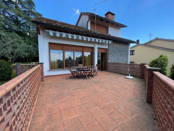 casa indipendente in vendita a Reggello in zona Pietrapiana