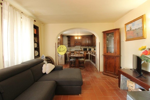 intera palazzina in vendita a Reggello