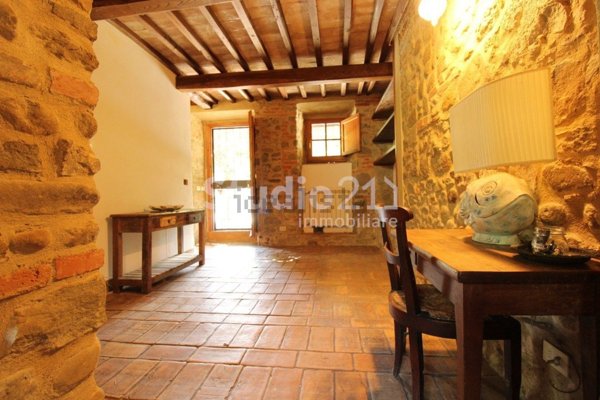 quadrivano in vendita a Reggello in zona Leccio