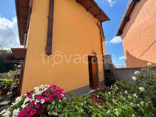 appartamento in vendita a Reggello in zona Donnini
