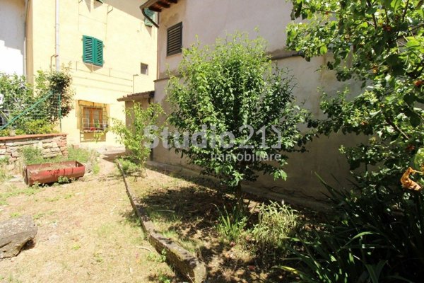 appartamento in vendita a Reggello in zona Donnini