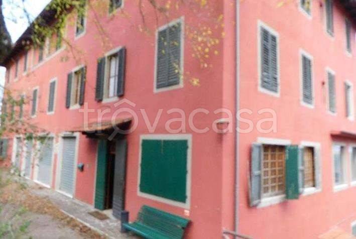 negozio in vendita a Reggello in zona Saltino