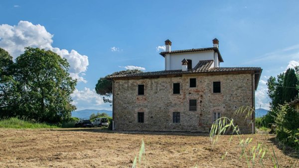 casale in vendita a Reggello in zona Cascia