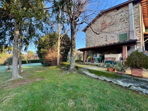 casa indipendente in vendita a Reggello