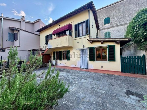 appartamento in vendita a Reggello in zona Matassino