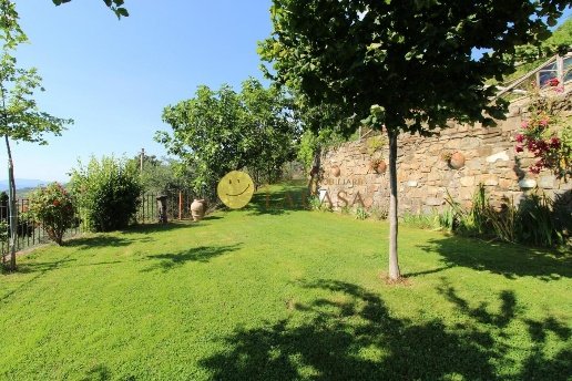 casa indipendente in vendita a Reggello in zona Cascia