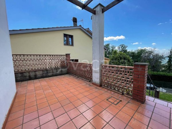 casa indipendente in vendita a Reggello in zona Pietrapiana