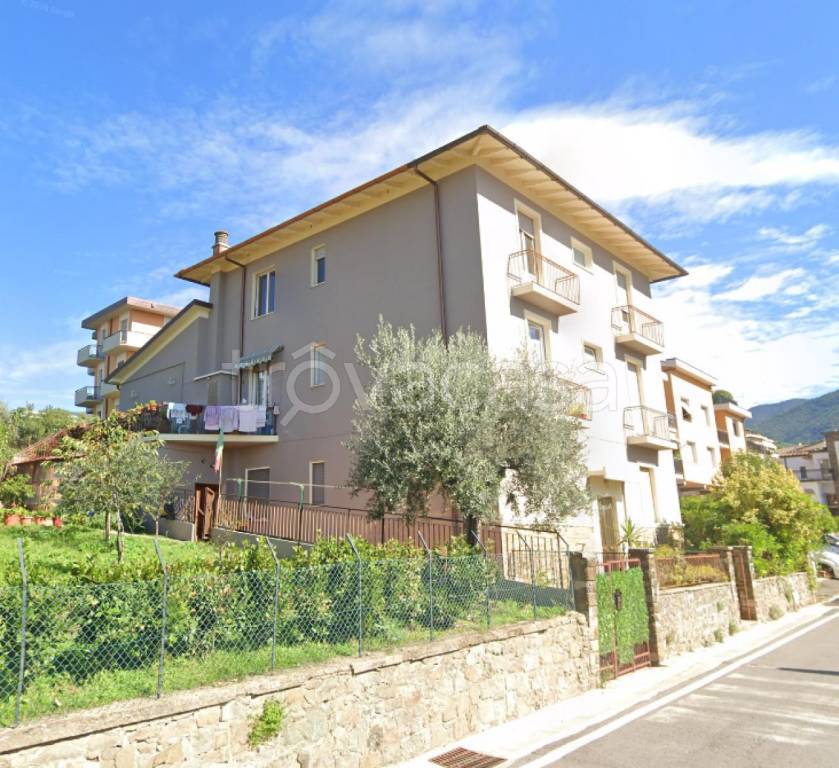 appartamento in vendita a Reggello in zona Cascia