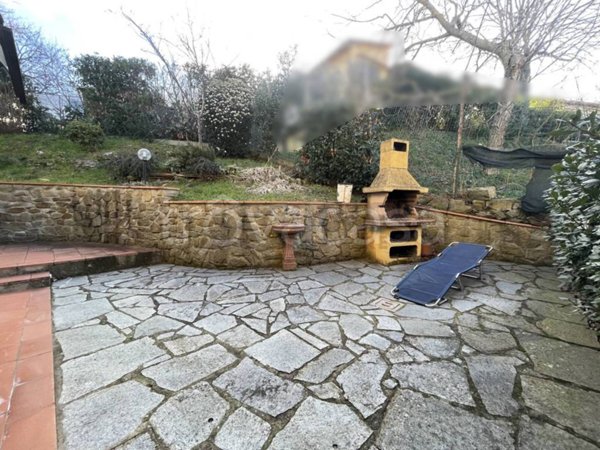 casa indipendente in vendita a Reggello in zona Pietrapiana