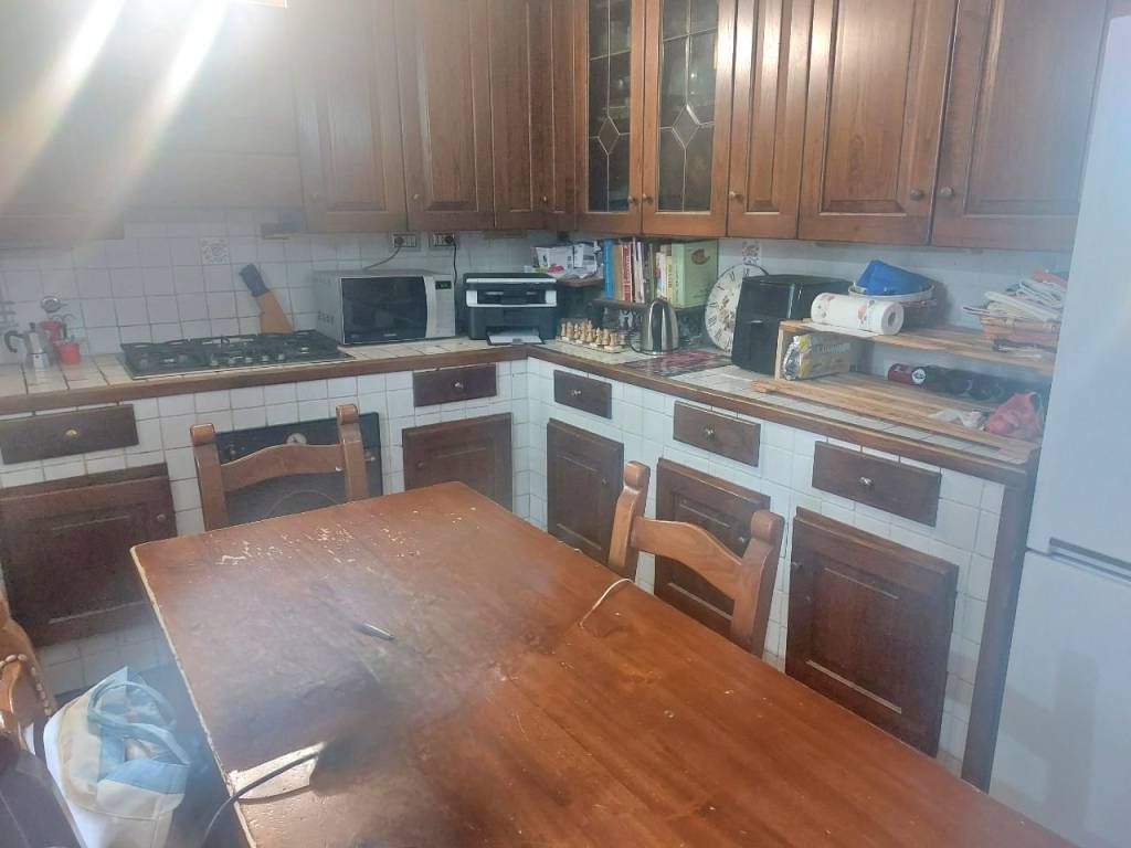 casa indipendente in vendita a Reggello in zona Montanino