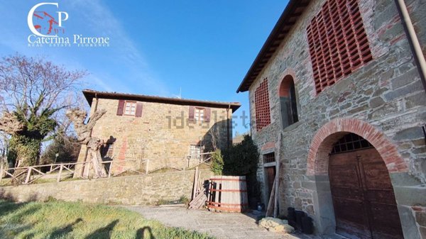 casale in vendita a Reggello in zona Cascia