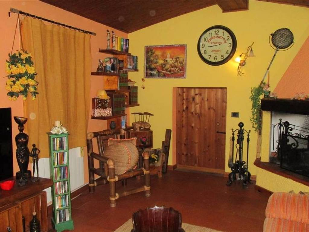 appartamento in vendita a Reggello in zona Cascia