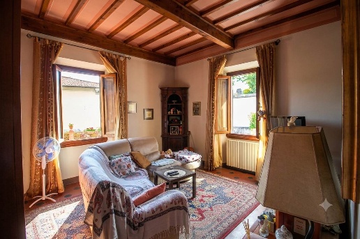 casa indipendente in vendita a Reggello in zona Vaggio